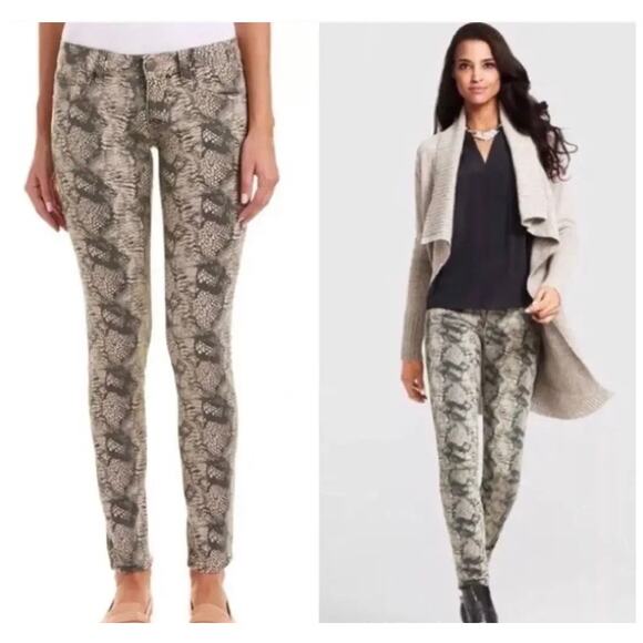 CAbi Diamondback Snakeskin Print Super Skinny Jeans Women's Size 2 - Picture 1 of 10